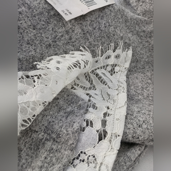 Bobeau Grey/Ivory Short Sleeve Blouse from Nordstrom rack - Picture 4 of 6